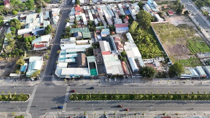 Reading the Map: A Data-Driven Framework for Identifying Neighborhoods Poised for Growth