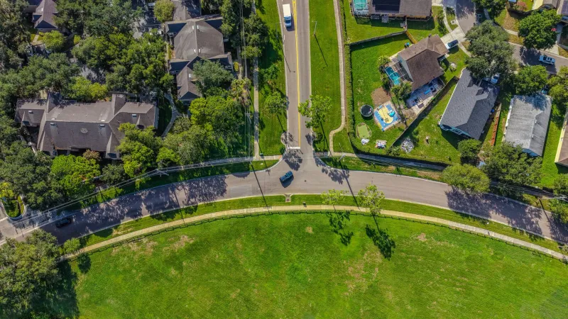 Boundary Lines and Buyer Premiums: When School District Prestige Outpaces Educational Reality